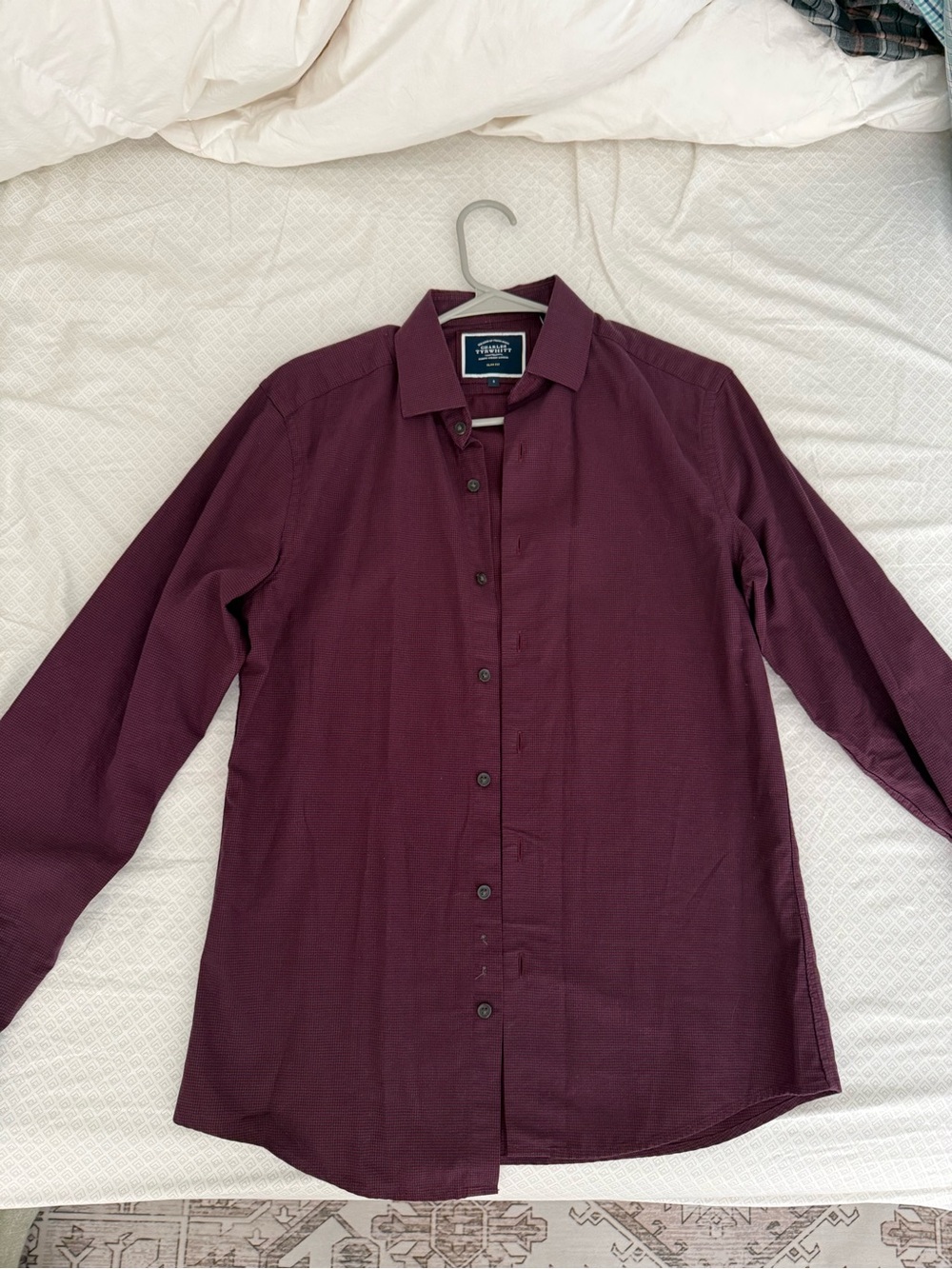 Charles Tyrwhitt Men's Long Sleeve Dress Shirt in Burgundy